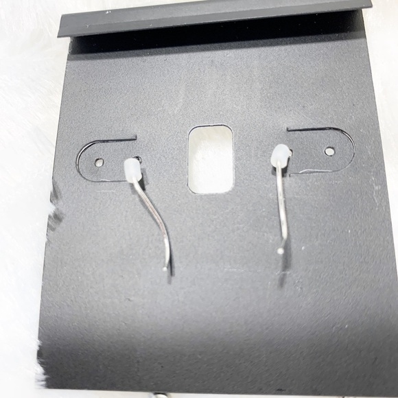 INC silver tone and Chrystal drop earrings new - Picture 4 of 4